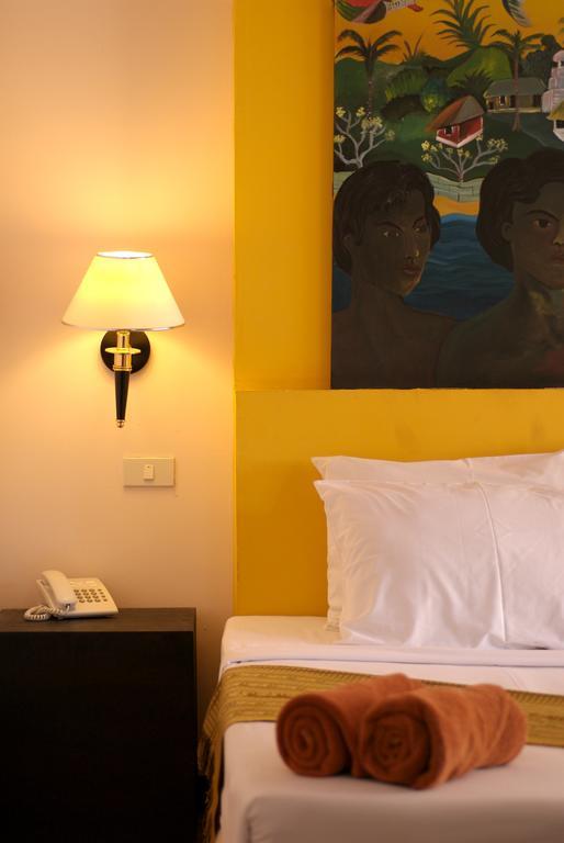 Koh Ngai Cliff Beach Resort Εξωτερικό φωτογραφία