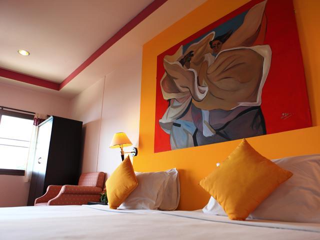 Koh Ngai Cliff Beach Resort Εξωτερικό φωτογραφία